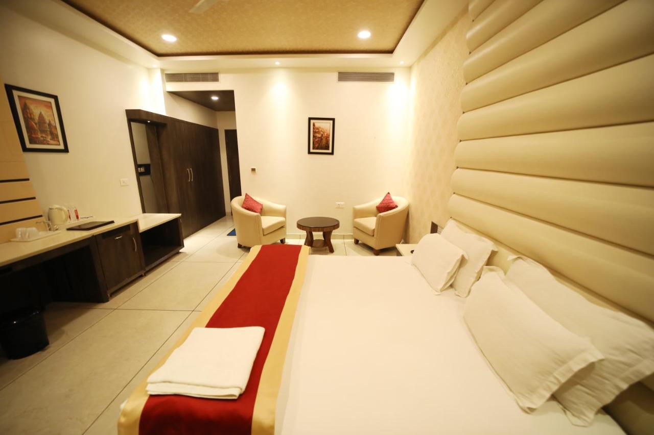 Hotel Panchsheel Ayodhya Dış mekan fotoğraf