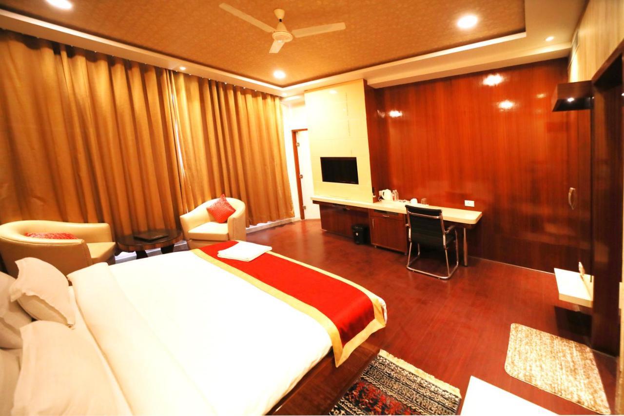 Hotel Panchsheel Ayodhya Dış mekan fotoğraf