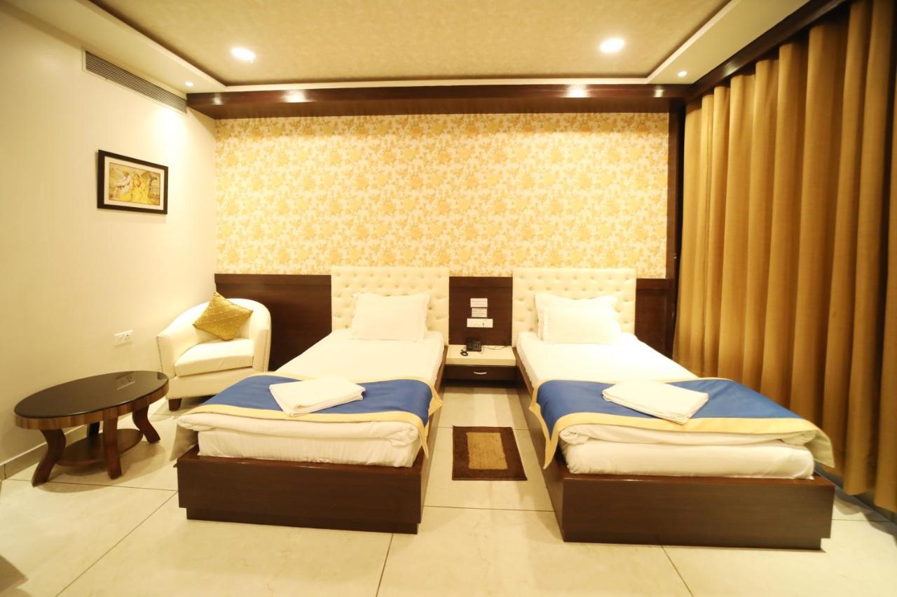 Hotel Panchsheel Ayodhya Dış mekan fotoğraf